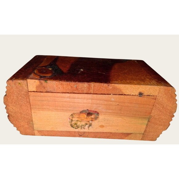 Vintage Wooden Planter Box With Vine Design & Engraved Quote - Picture 7 of 8